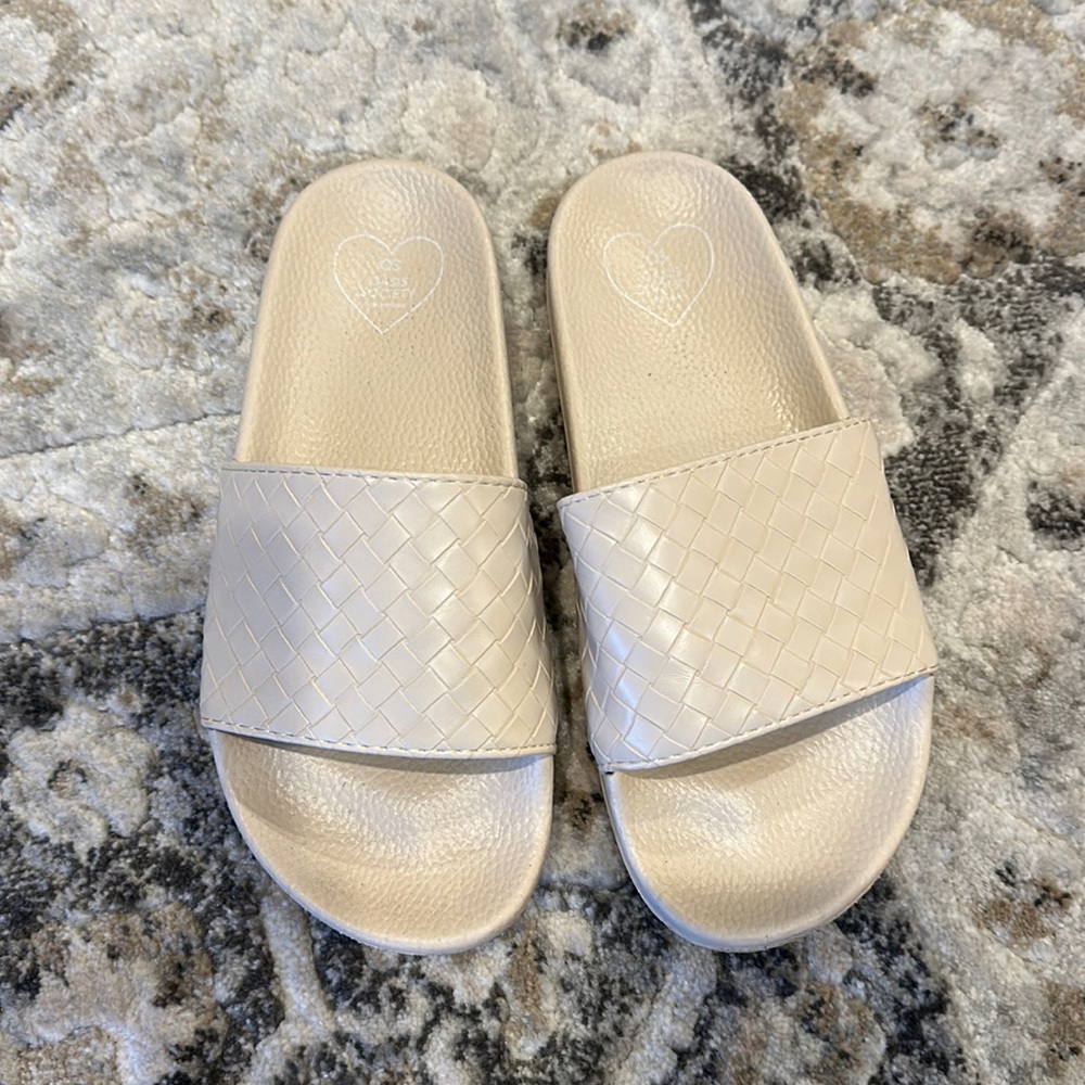 VICI Cannes Woven Slide Sandal